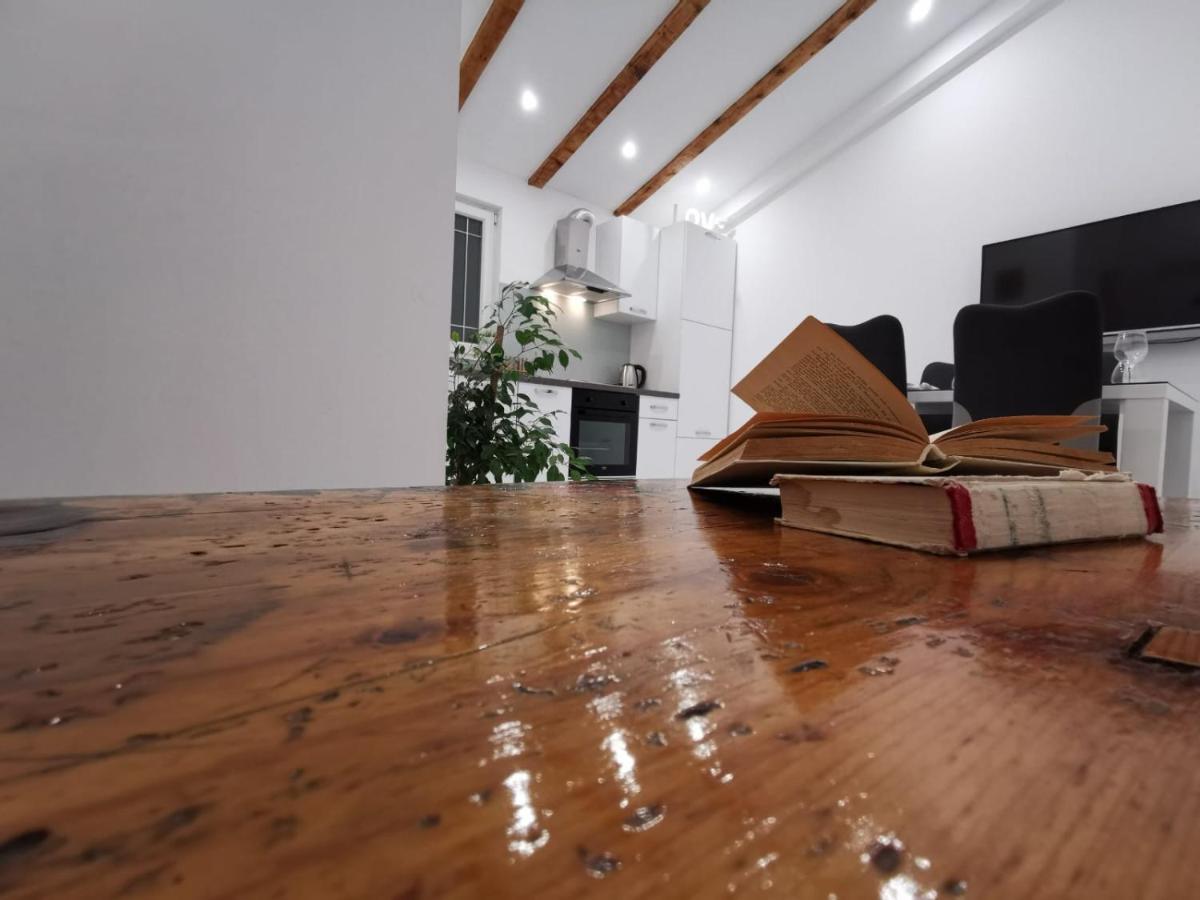 Apartmani Pina 2 Kaštela Buitenkant foto